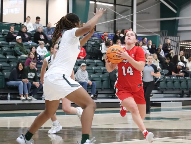 Santoro scores 21 to lead YSU past physical Mercyhurst team